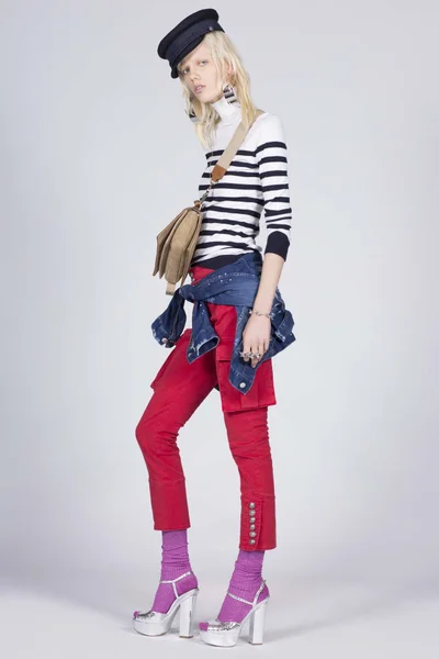 Look 11